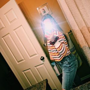 Meet your Posher, Layla